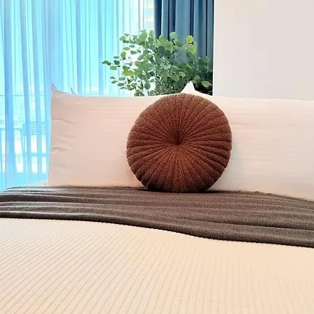 Exclusive 1br With Balcony & Pool Access - Up-site * Bucharest